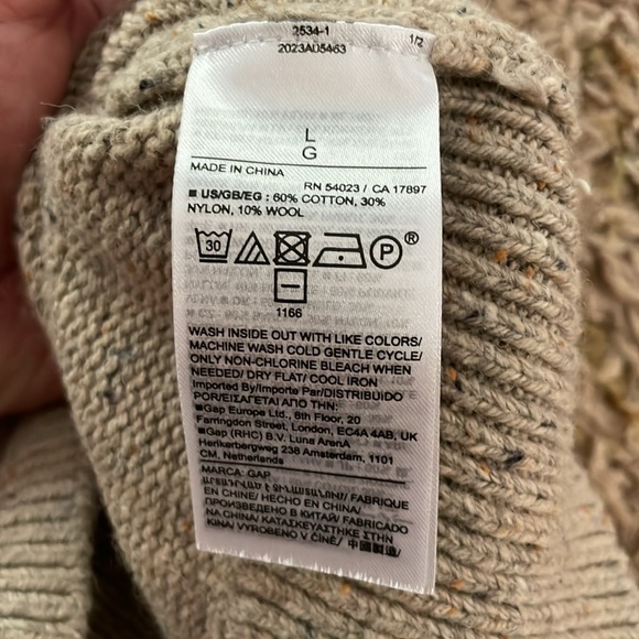 Gorgeous Gap Men’s Crewneck Sweater-L - Picture 3 of 3